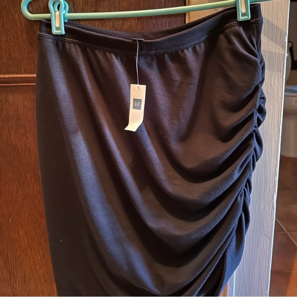 NWOT GAP Black cotton skirt